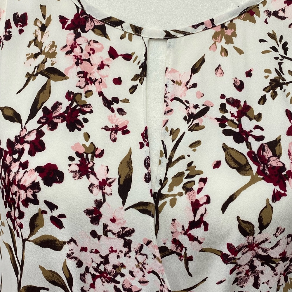 White House Black Market Floral Blouse - Picture 2 of 6